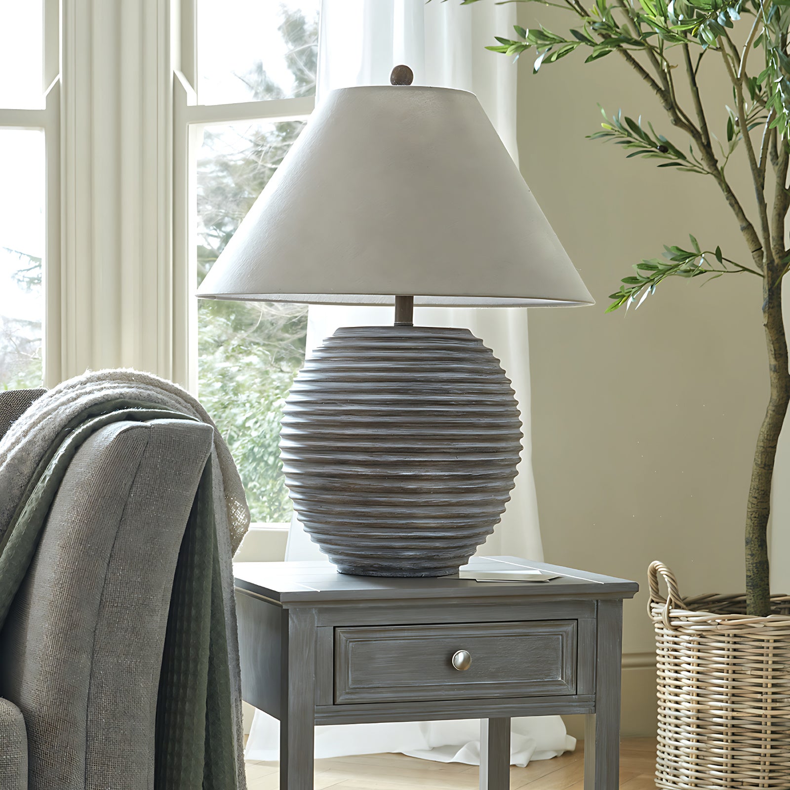 Astoria Table Lamp