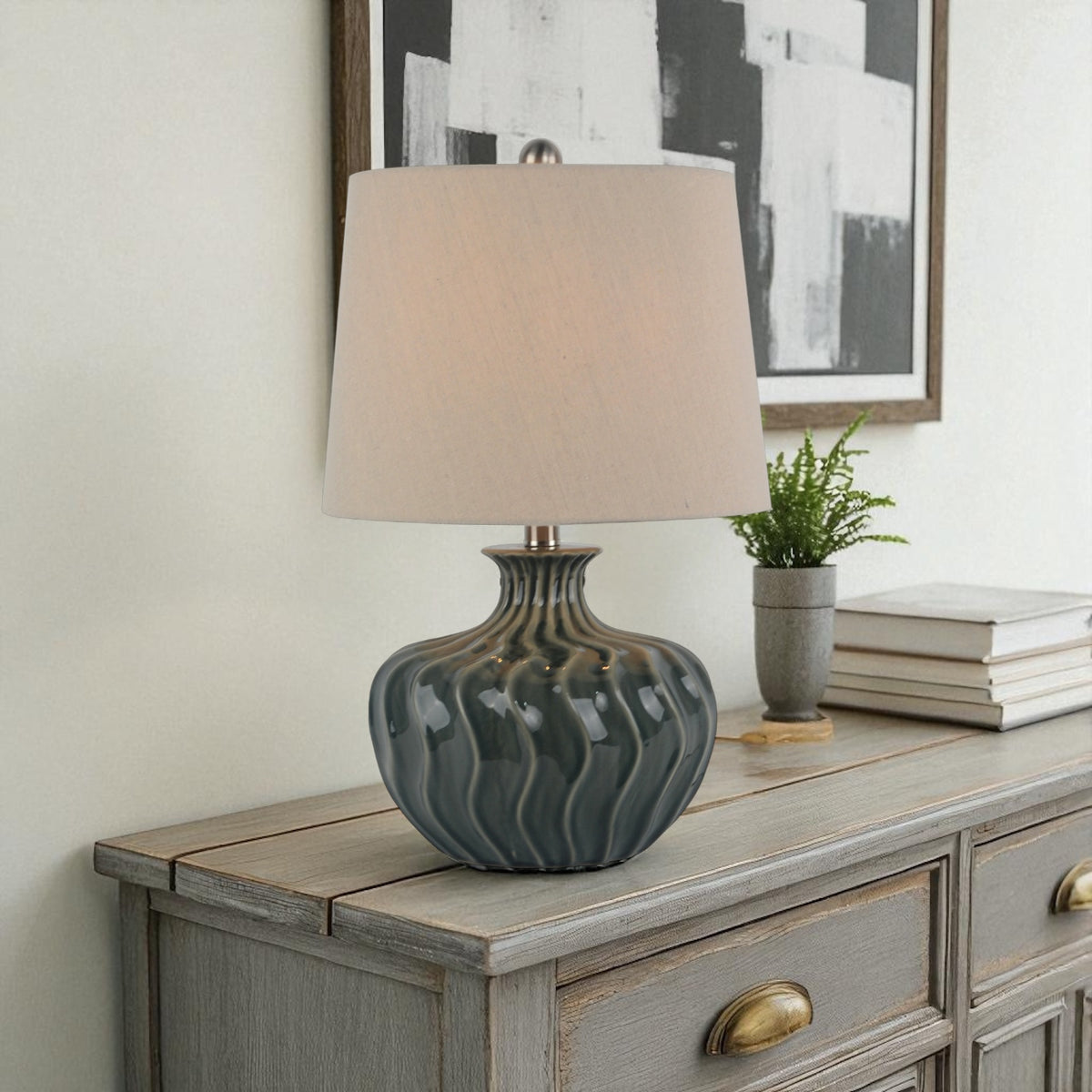 Formira Ceramic Table Lamp