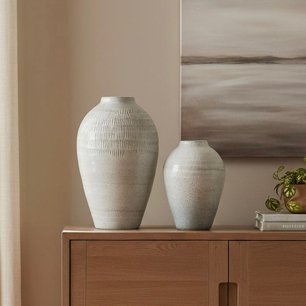 Vika Vase